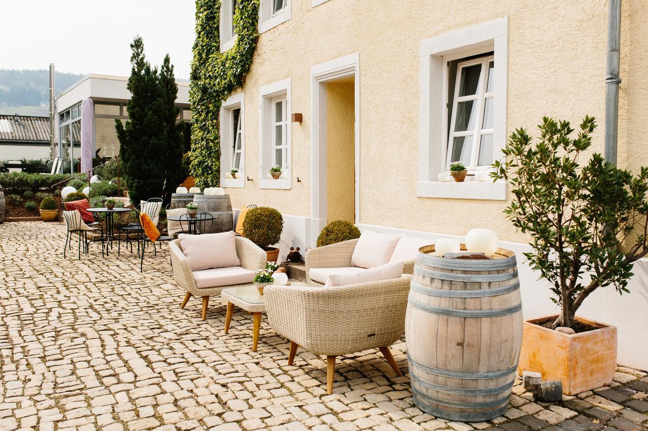 Отель Wein- & Tafelhaus Триттенхайм Экстерьер фото