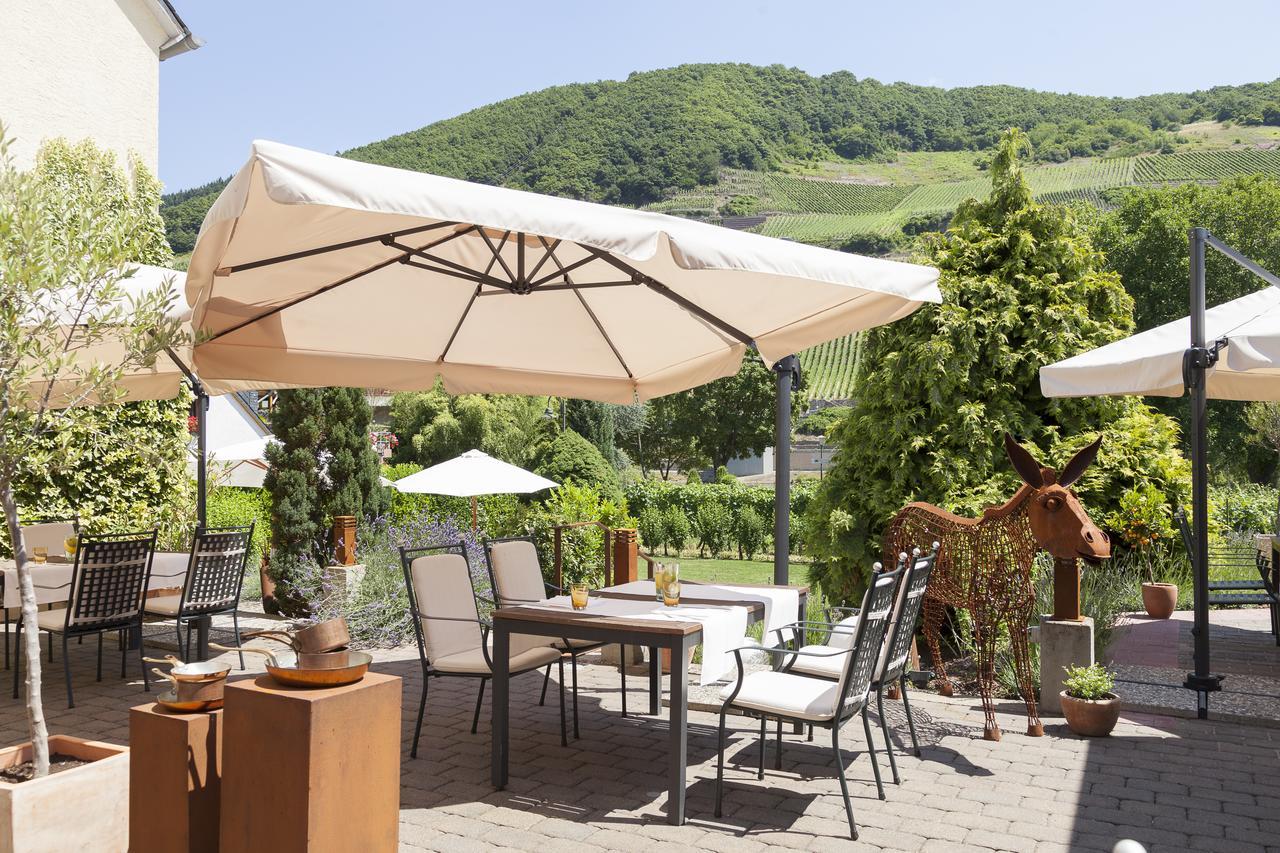Отель Wein- & Tafelhaus Триттенхайм Экстерьер фото